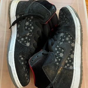 NIKE SB DUNKS (superstars) worn